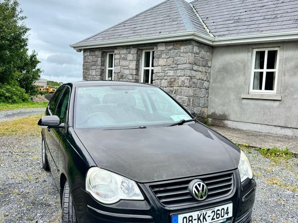 Volkswagen Polo Hatchback, Petrol, 2008, Black