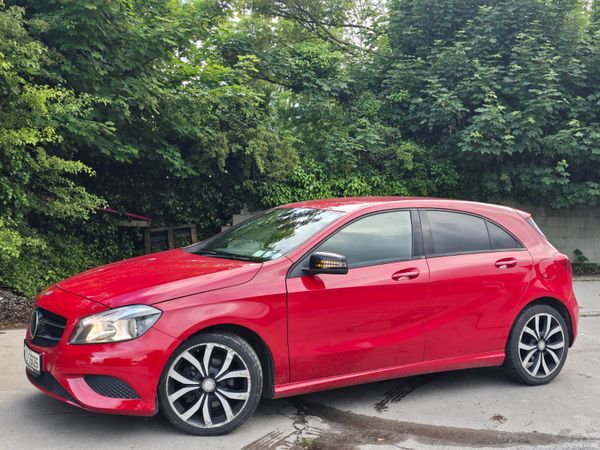 Mercedes-Benz A-Class Hatchback, Petrol, 2013, Red