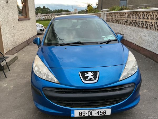 Peugeot 207 Hatchback, Diesel, 2009, Blue