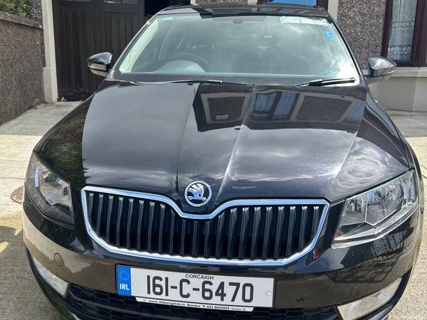 Skoda Octavia Saloon, Diesel, 2016, Black