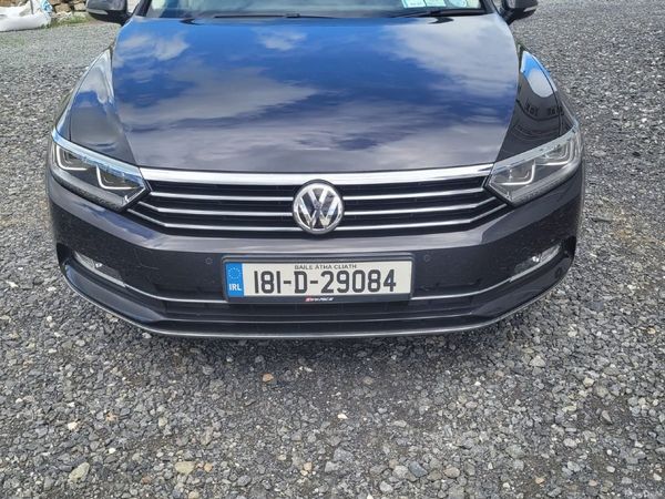 Volkswagen Passat Saloon, Diesel, 2018, Grey