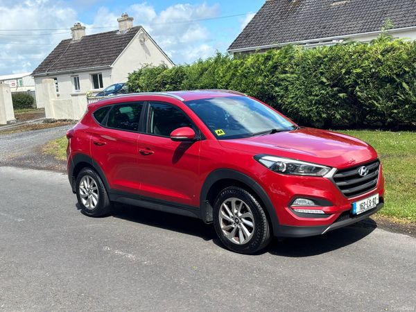 Hyundai Tucson SUV, Diesel, 2016, Red