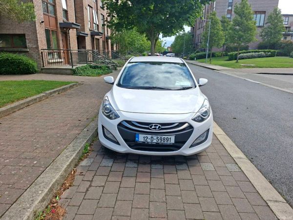 Hyundai i30 Hatchback, Diesel, 2012, White