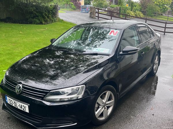 Volkswagen Jetta Saloon, Diesel, 2013, Black