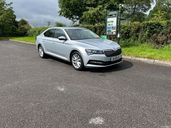 Skoda Superb Hatchback, Diesel, 2021, Silver