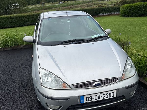 Ford Focus Hatchback, Petrol, 2003, Silver