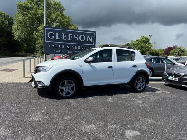 Dacia Sandero Stepway Hatchback, Diesel, 2021, White