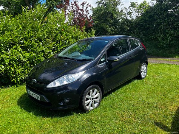 Ford Fiesta Hatchback, Petrol, 2010, Black