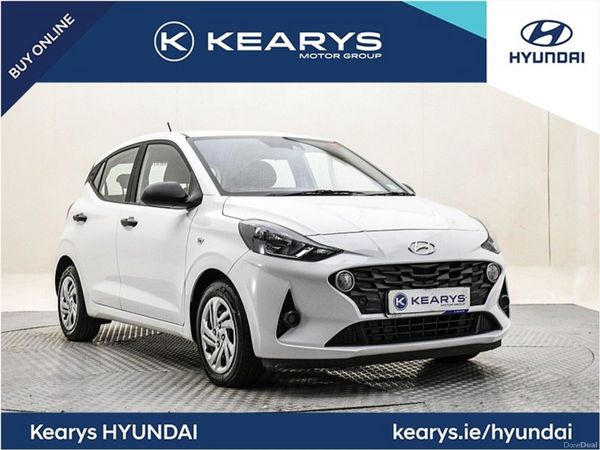 Hyundai i10 Hatchback, Petrol, 2022, White