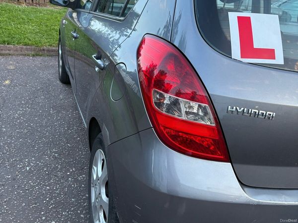 Hyundai i20 Hatchback, Diesel, 2009, Grey