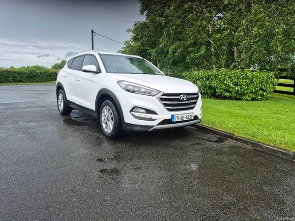 Hyundai Tucson SUV, Diesel, 2017, White