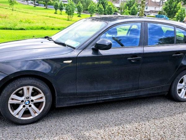 BMW 1-Series Hatchback, Diesel, 2010, Black