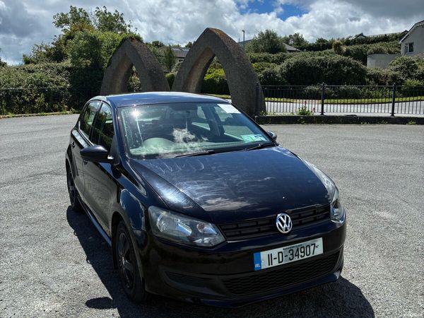 Volkswagen Polo Hatchback, Petrol, 2011, Black