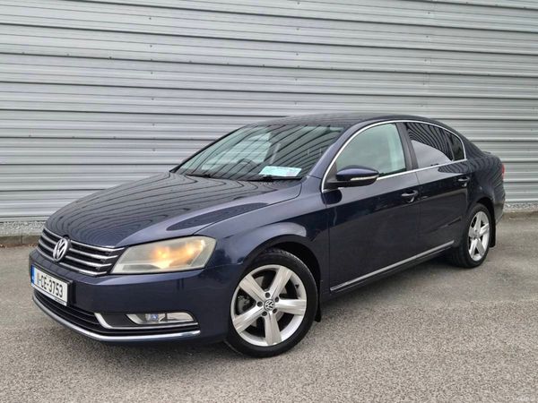 Volkswagen Passat Saloon, Diesel, 2011, Blue