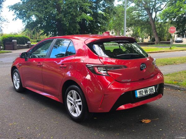 Toyota Corolla Hatchback, Petrol Hybrid, 2019, Red
