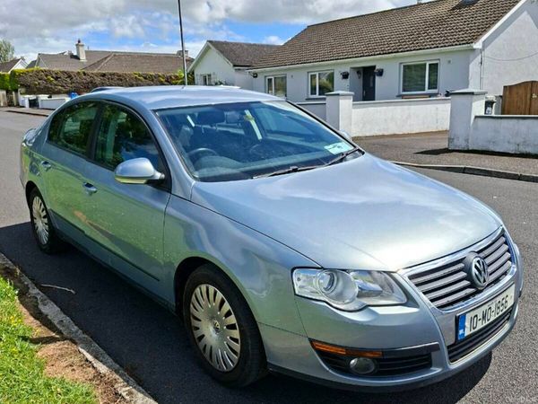 Volkswagen Passat Saloon, Diesel, 2010, Grey