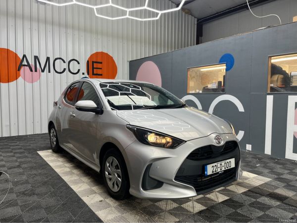 Toyota Yaris Hatchback, Petrol, 2022, Silver