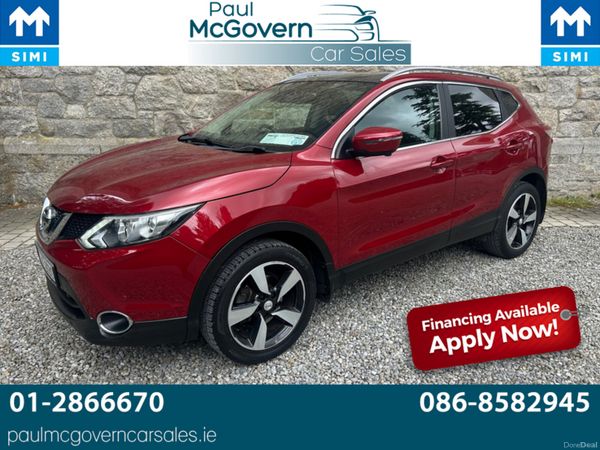 Nissan Qashqai MPV, Petrol, 2017, Red