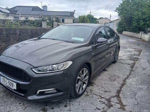 Ford Mondeo Hatchback, Diesel, 2017, Grey