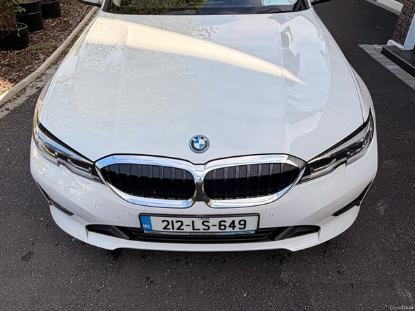 BMW 3-Series Saloon, Petrol Plug-in Hybrid, 2021, White