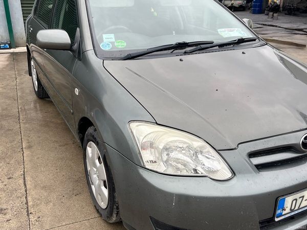 Toyota Corolla Hatchback, Petrol, 2007, Grey