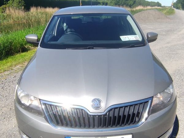 Skoda Rapid Saloon, Petrol, 2014, Beige