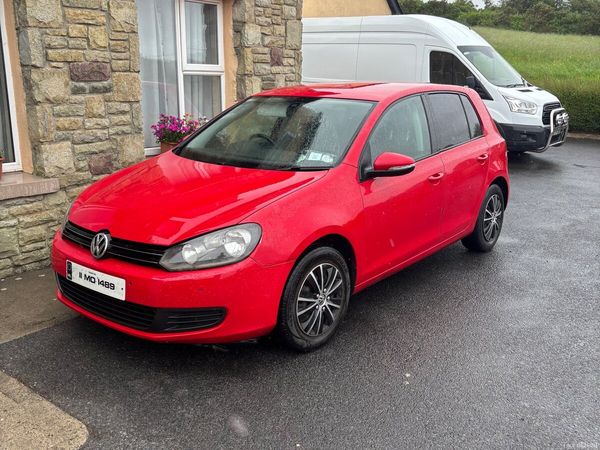 Volkswagen Golf Hatchback, Diesel, 2011, Red