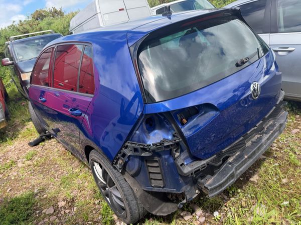 Volkswagen Golf Hatchback, Petrol, 2014, Blue