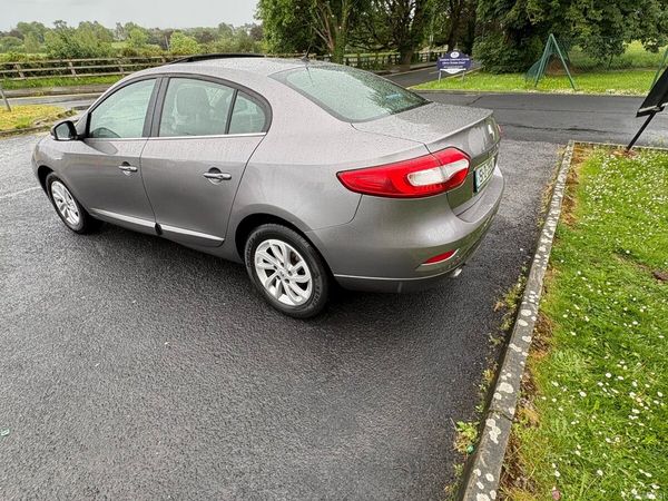 Renault Fluence Saloon, Diesel, 2015, Grey