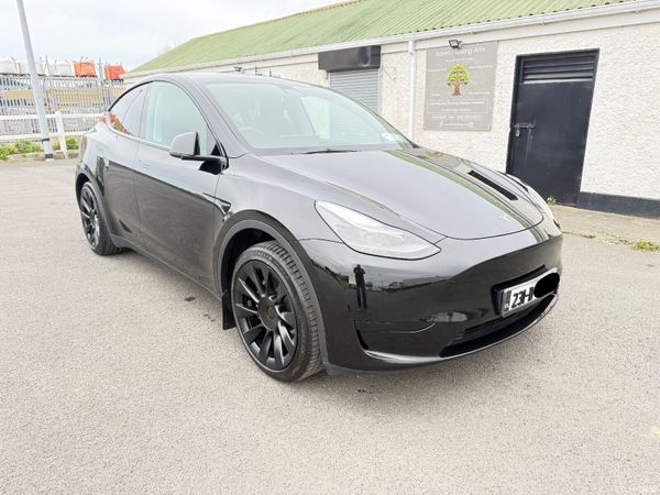 Tesla Model Y MPV, Electric, 2023, Black