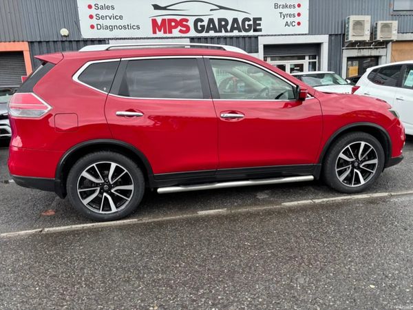 Nissan X-Trail SUV, Diesel, 2015, Red
