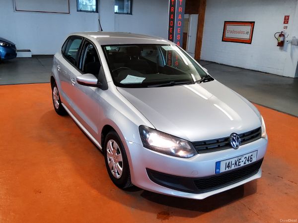 Volkswagen Polo Hatchback, Petrol, 2014, Silver