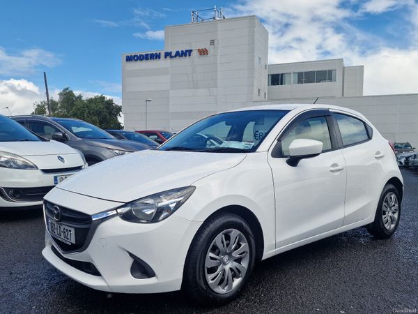 Mazda Demio MPV, Petrol, 2016, White