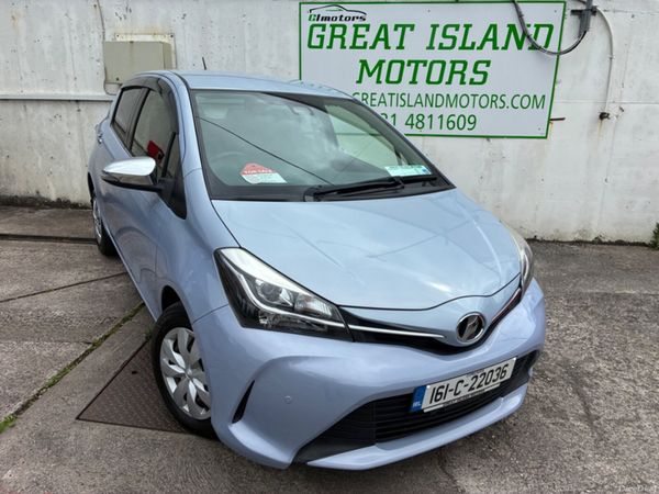 Toyota Yaris Hatchback, Petrol, 2016, Blue