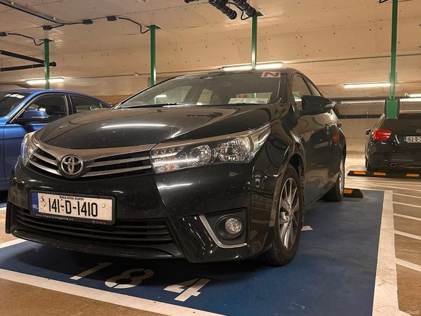 Toyota Corolla Saloon, Diesel, 2014, Black