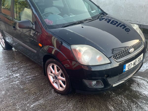 Ford Fiesta Hatchback, Petrol, 2007, Black