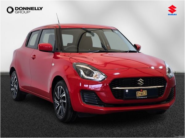 Suzuki Swift Hatchback, Petrol, 2022, Red