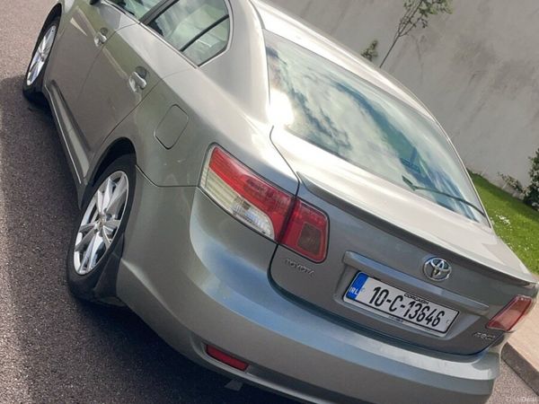 Toyota Avensis Saloon, Diesel, 2010, Grey