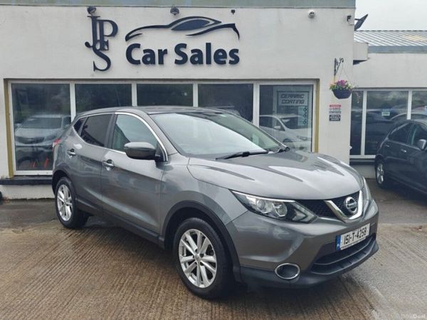 Nissan Qashqai SUV, Diesel, 2015, Grey