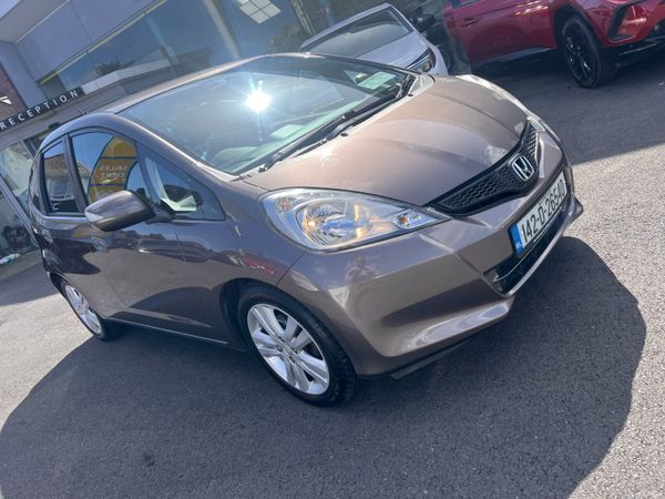 Honda Jazz Hatchback, Petrol, 2014, Brown