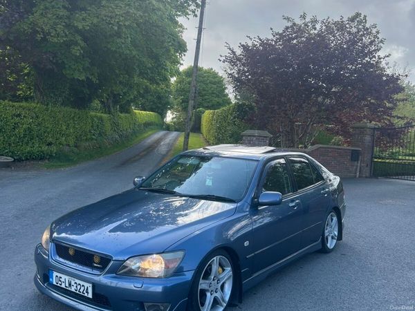 Lexus IS Saloon, Petrol, 2005, Blue