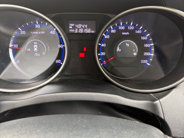 Hyundai ix35 SUV, Diesel, 2011, Black
