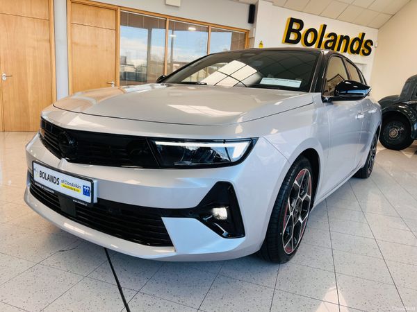 Opel Astra Hatchback, Petrol, 2024, Grey