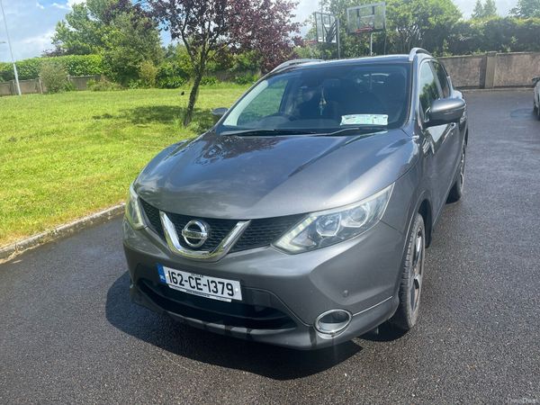 Nissan Qashqai Hatchback, Diesel, 2016, Grey