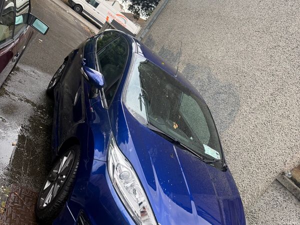 Ford Fiesta Hatchback, Petrol, 2017, Blue
