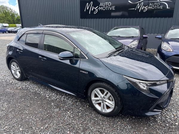 Toyota Corolla Hatchback, Petrol Hybrid, 2018, Green