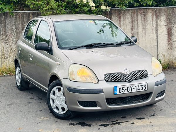 Toyota Yaris Hatchback, Petrol, 2005, Grey