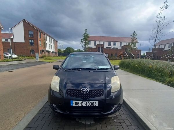 Toyota Yaris Hatchback, Petrol, 2006, Black