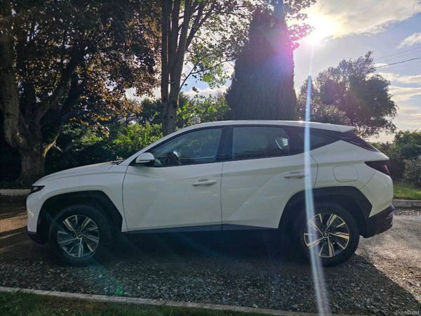 Hyundai Tucson SUV, Diesel, 2022, White