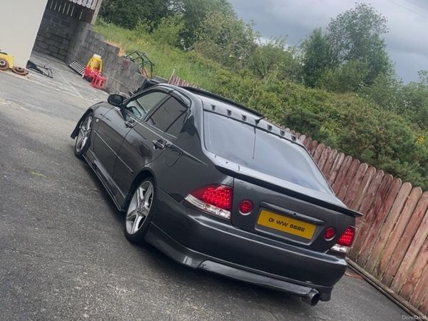 Lexus IS Saloon, Petrol, 2001, Grey